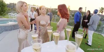 Abella Danger - Sneaking Out with the Bridesmaids (Emma Hix, Lacy Lennon)