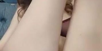 Mila azul mastarbating