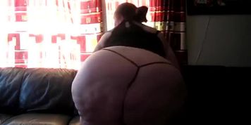 Vintage Wide Ssbbw Pear Mooning Huge Fat Ass