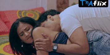 Leena Singh Breasts Scene  in Manmaniyan