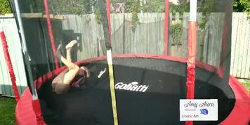 UPSIDEDOWN PUSSY