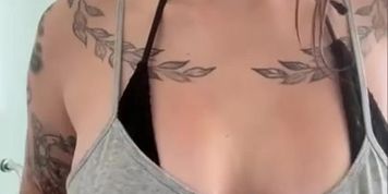 Nataliexking nude striptease bedroom onlyfans video