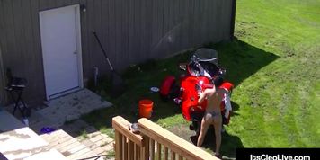 Unabashed Naked Webcammer Its Cleo Fucks Her Tight Asshole In The Back Yard