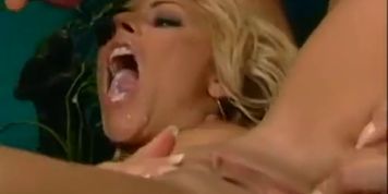 DEBI DIAMOND SIZZLING HOT! (Isis Taylor)