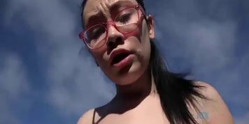 ATK Girlfriends - You take Lenna to the beach and screw her right out in the open. (Lenna Lux)