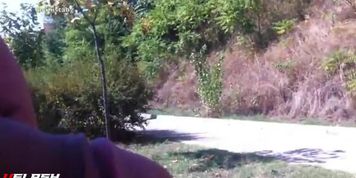 flashing walking girls 1