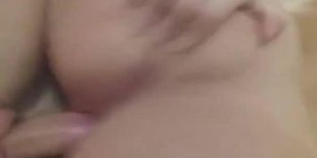Greek sex (koritsia stilte minima ama sas aresi pos gamao ego)