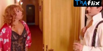 Alena Apina Breasts Scene  in Provintsialnye Strasti