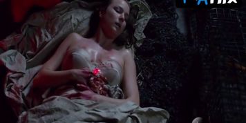 Emily Vancamp Sexy Scene  in Revenge