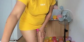Big South African Ass masturbating on cam