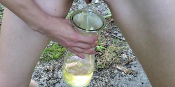Hot Amateur Teen and OnlyFans Sensation Sarah Evans Naked in Public Drinking her pee.Cum Watch