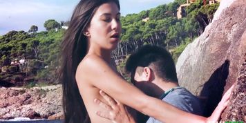 https://gounlimited.to/tbw5vu0dbopm/1080.mp4
Anya Krey - Come Here Papi