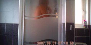 Sarah D, tits, shower, masterbate