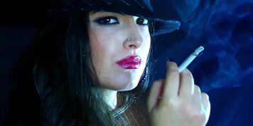 Alexxxya Smokes