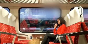 Train Dickflash through the zipper for hot chick