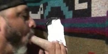 Gloryhole: New Married With Nice dick & Helmut Head Cums!