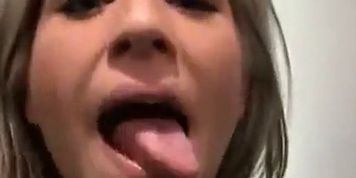 Amateur Couple Leave Some Sperm In the Fitting Room