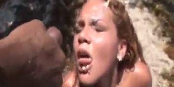 Bubblebutt Fransheliz Vasquez Gets Smashed Hard Down On South Beach (Violet Vasquez)