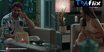 Heena Panchal Sexy Scene  in Koi Jaye Toh Le Aaye