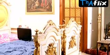 Pamela Prati Breasts,  Butt Scene  in Una Donna Da Guardare