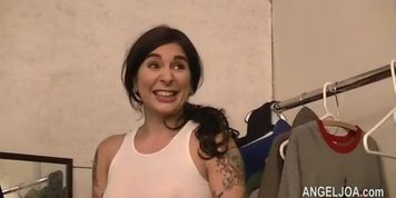Mature pornstar loves hardcore too
