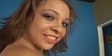 Yellabone with a PHAT ASS BOOTY (Tia Sweets)
