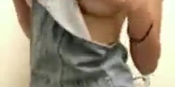 Beauty tit