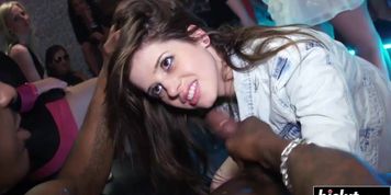 Club girls love to get nailed