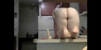 NUDE RUSSIAN WOMAN