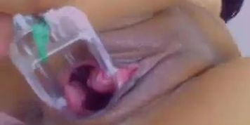 Girls Wet And Beautiful Pussy Up Close