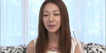 Sakura Hirota pleases with blowjob in sensual manners