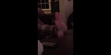Spying MILF Feet - Rubbing Soles_dkknight311_hls_1080p