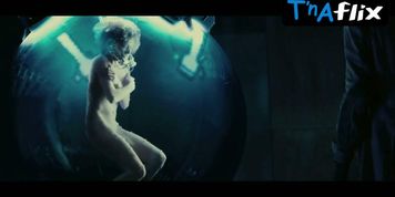 Milla Jovovich Breasts,  Bush Scene  in Resident Evil: Extinction