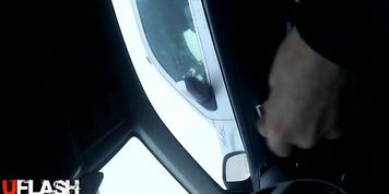 car flash milf she takes a look