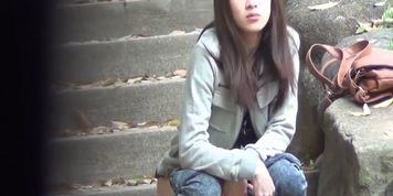 PISS JAPAN TV - Asian in boots urinates in back alley