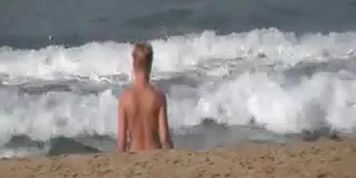 Nackt am Textilstrand und mehr