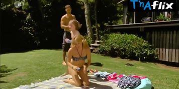 Luise Bahr Bikini Scene  in Emilie Richards - Entscheidung Des Herzens