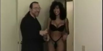Vintage teenie fucks missionary style with casting agent (Anna Malle)