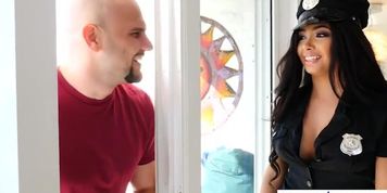 Aaliyah Hadid Fucking In The Couch With Her Black Hair - The Butt (Aaliyah Brown)