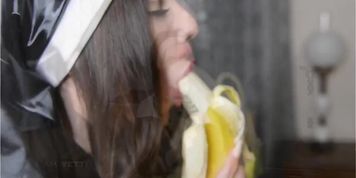 Banana Sucking