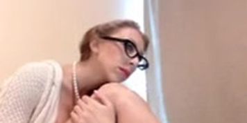 babes strip on webcam