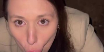 Cheating on her Husband after a Nightclub and Fucking behind the Nightclub with a Guy she Knew at th - 