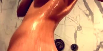 Bella Thorne In Shower