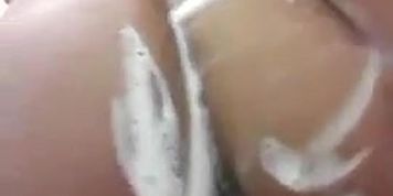 Mi prima ba&ntilde;andose