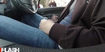 Car Flash Blonde Directions