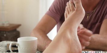 Delicious Feet (Lucas Frost)