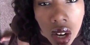 enorme ejac sur cette black