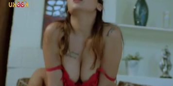 Unsatisfied Bhabhi Enjoying Sex With Everyone