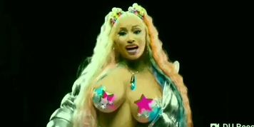 Nicki Minaj - Trollz (Hot Scenes)