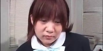 Asian schoolgirl gets ass spanked
